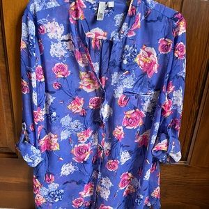 Flowy spring button down. Also great with tank. Tabbed sleeves to roll up.